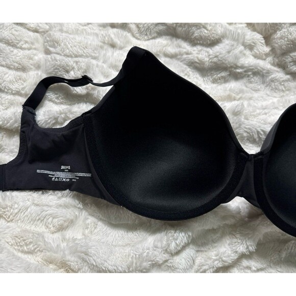 Skims Fits Everybody t-shirt bra - Picture 5 of 5